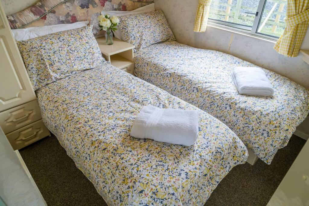 Wind In The Willows: Sleeps 4, Kitchen, Bathroom, Lounge, Wifi Napton on The Hill Ngoại thất bức ảnh